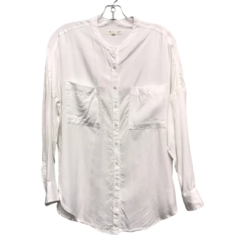 Top Long Sleeve By Lou And Grey In White, Size: Xs